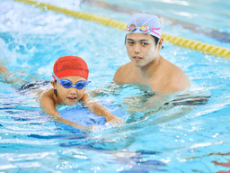 Supporting swimming progress between lessons