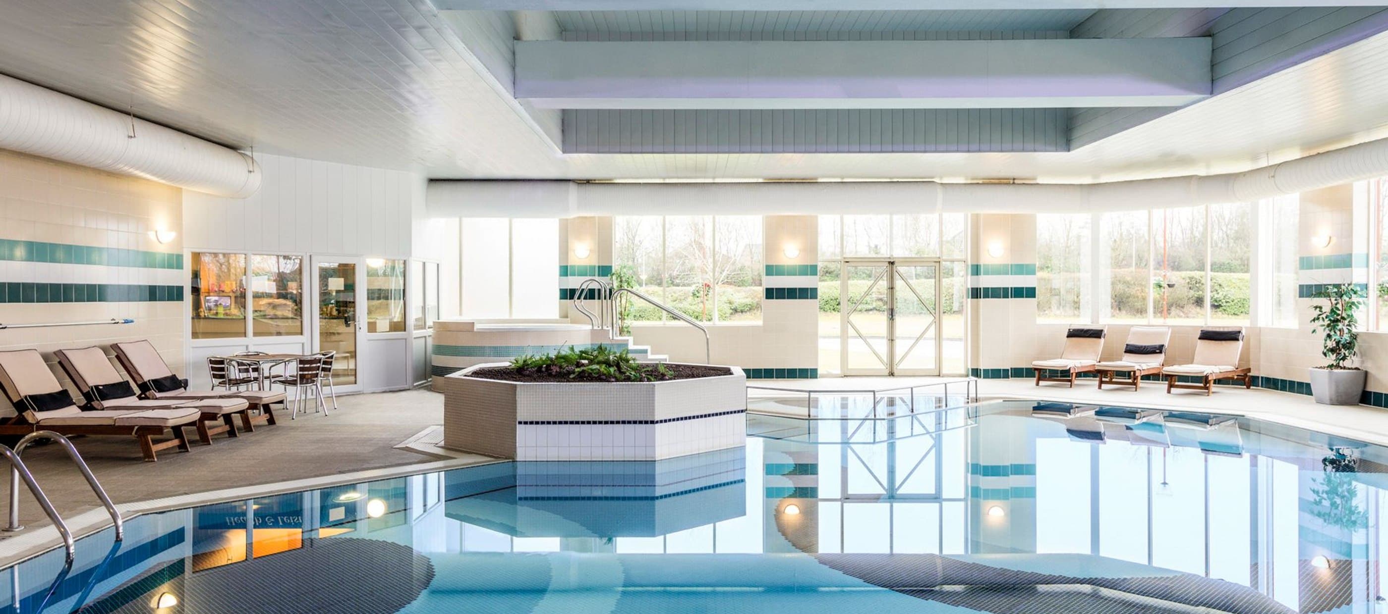 Swimming Lessons at Mercure Daventry Court Hotel in Daventry