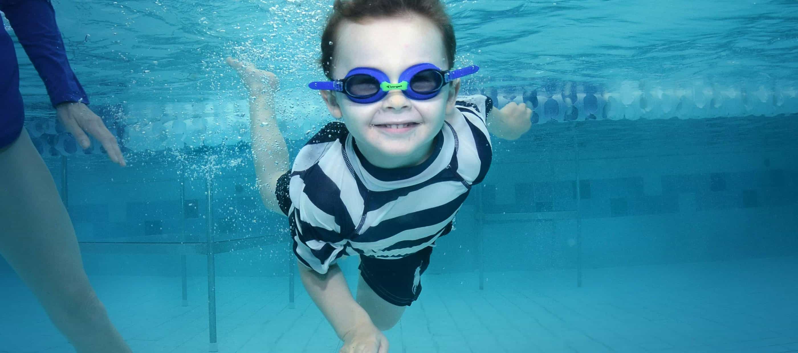 How to speed up learning to swim for your child